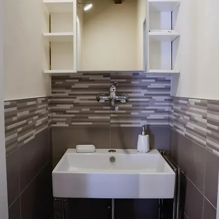 Prestige House דירה *