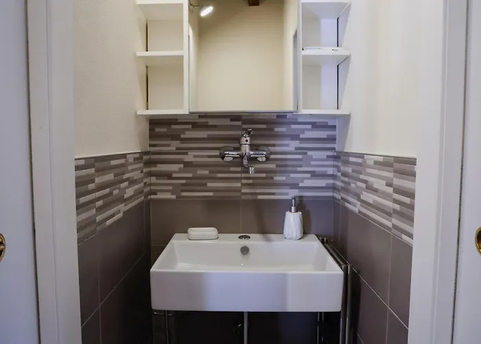 Prestige House Lägenhet *